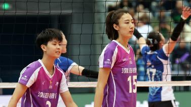 这项学生暑期游泳赛事,打破了一项纪录…….